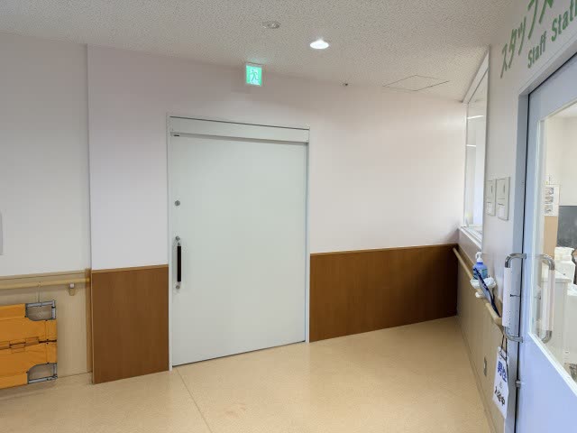 施設内部の改修（建具・内装）